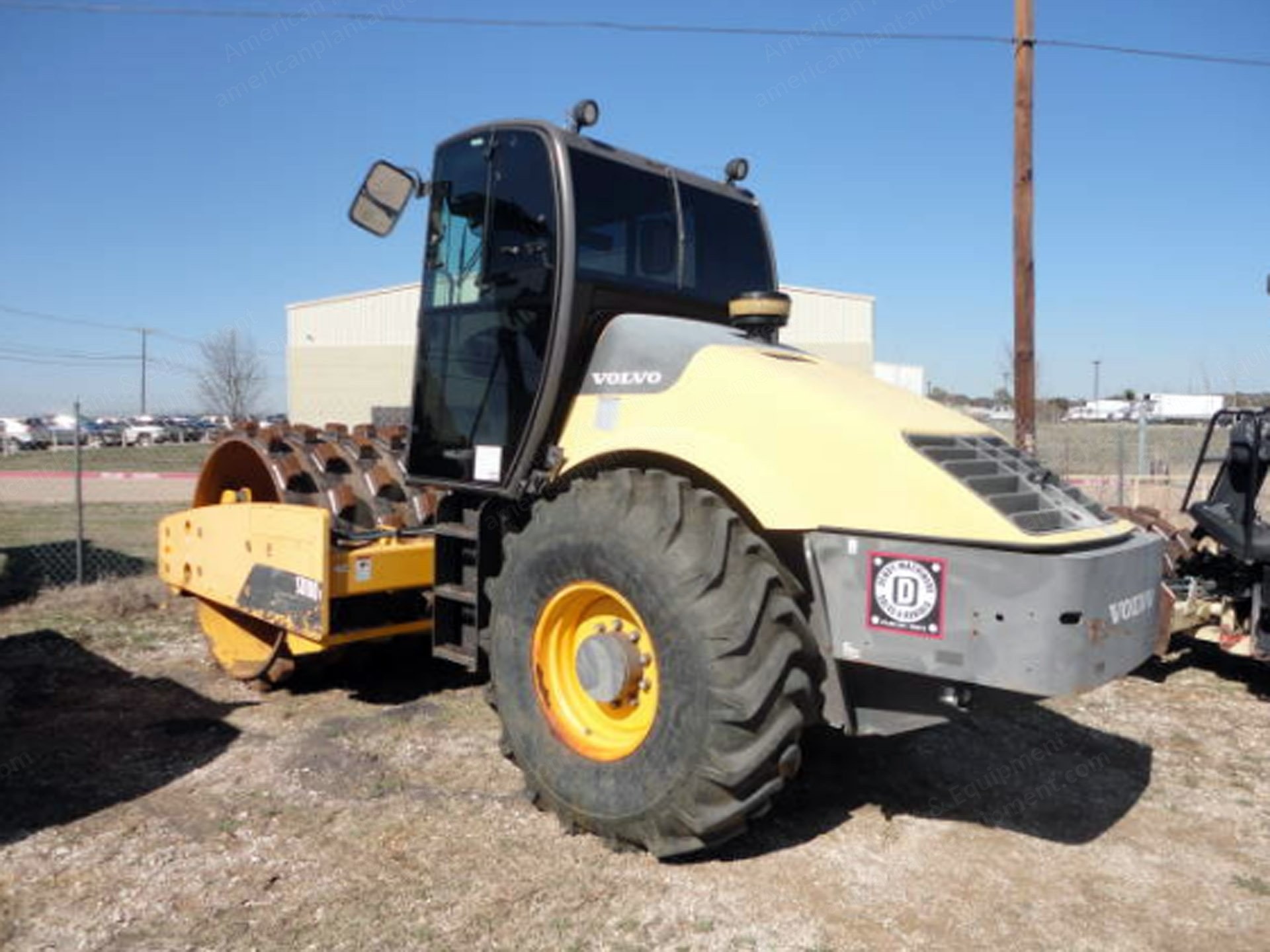 Volvo, SD100F, 2011, 84" Vibratory Padfoot Compactor, 1952 Hours, Cummins Diesel