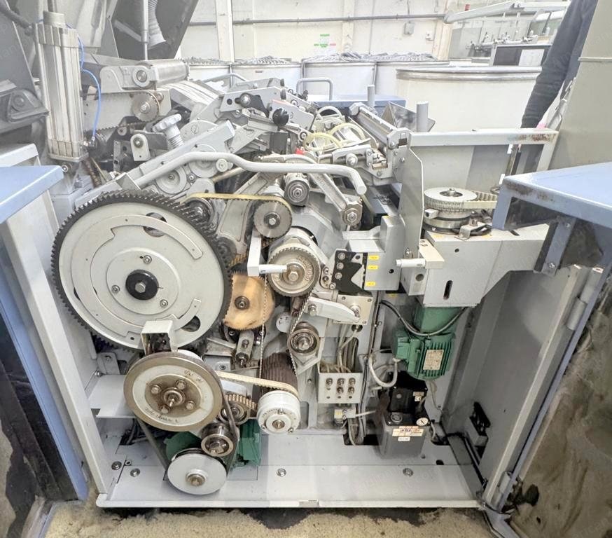 NSC, Era 40, 2004, 24 Slivers Feeding, 1000x1200mm Can Size