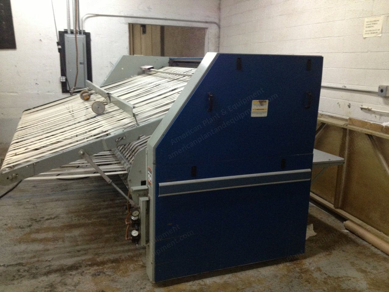 Chicago, S-10, Cross Folder, 230V, Left Hand Delivery