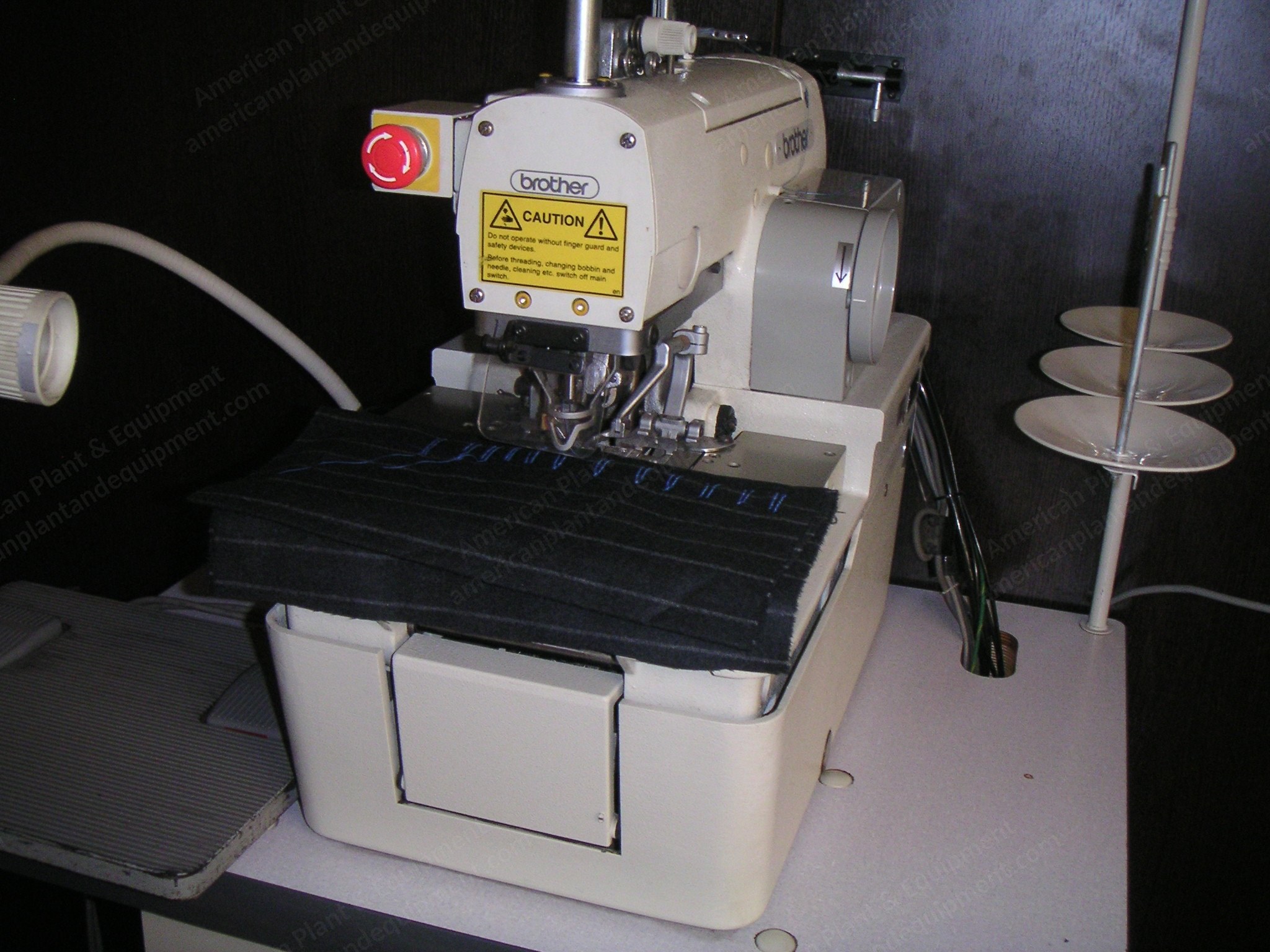 Brother, LBH 980-2, Eyelet Electronic Buttonhole Machine, Suitable for Jackets and Trousers