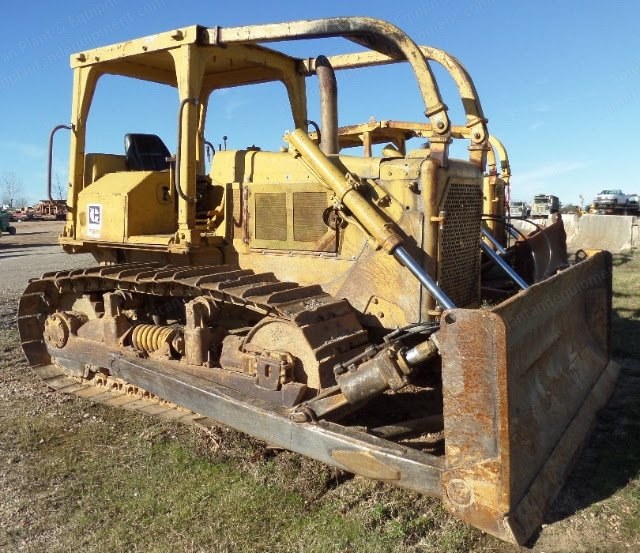 Caterpillar, D6D, 1979, Caterpillar 3306 Engine, 10 Feet Blade, 24 Inches Pads