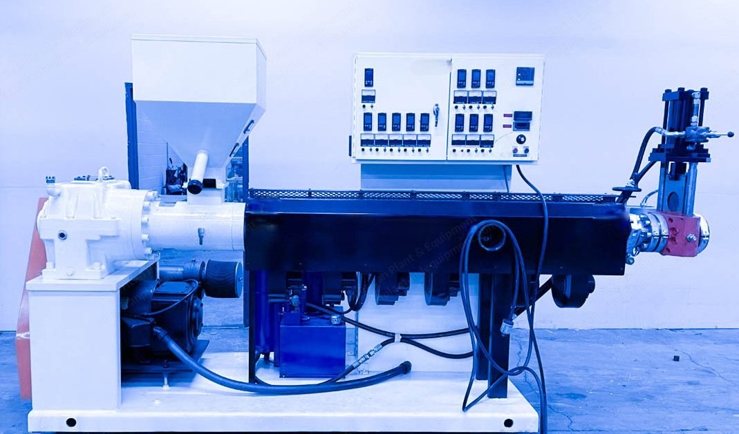 Akron, 2.5 Inches, 36:1 L/D, 75 HP Single Screw Extruder