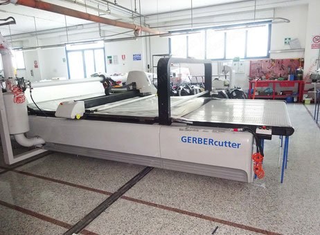 Gerber, GT7250, 2000, 2005mm Width, 700mm Cutting Height, with Mario Fonio Spreading Model 928, 30m Table