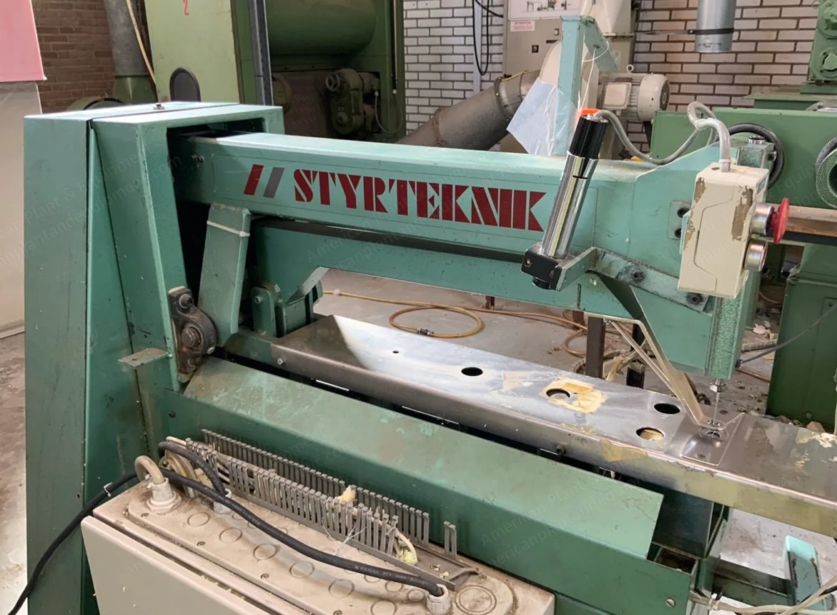 Hector, Cushion Tufting Machine, 1/4" to 1" Circle Diameter