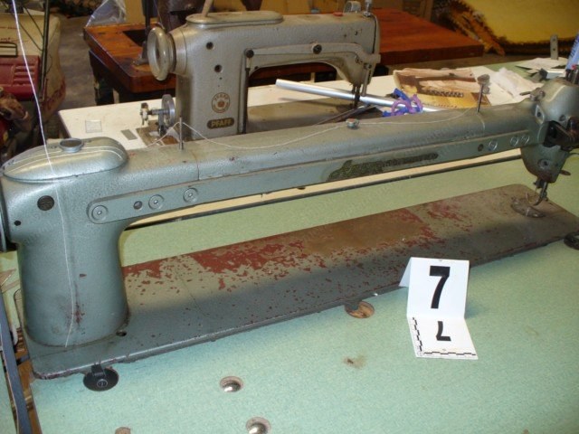 Apex, QT-31-B, Long Neck Repair Sewing Machine, with Table