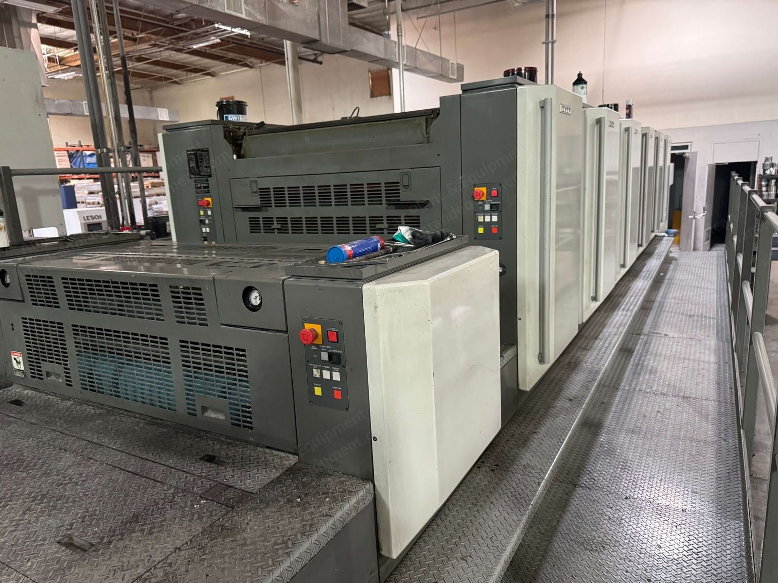 Komori, LS640+CX, 2007, 28x40 inch, 6-Color, Harris & Bruno Anilox Coater, 163M Impressions