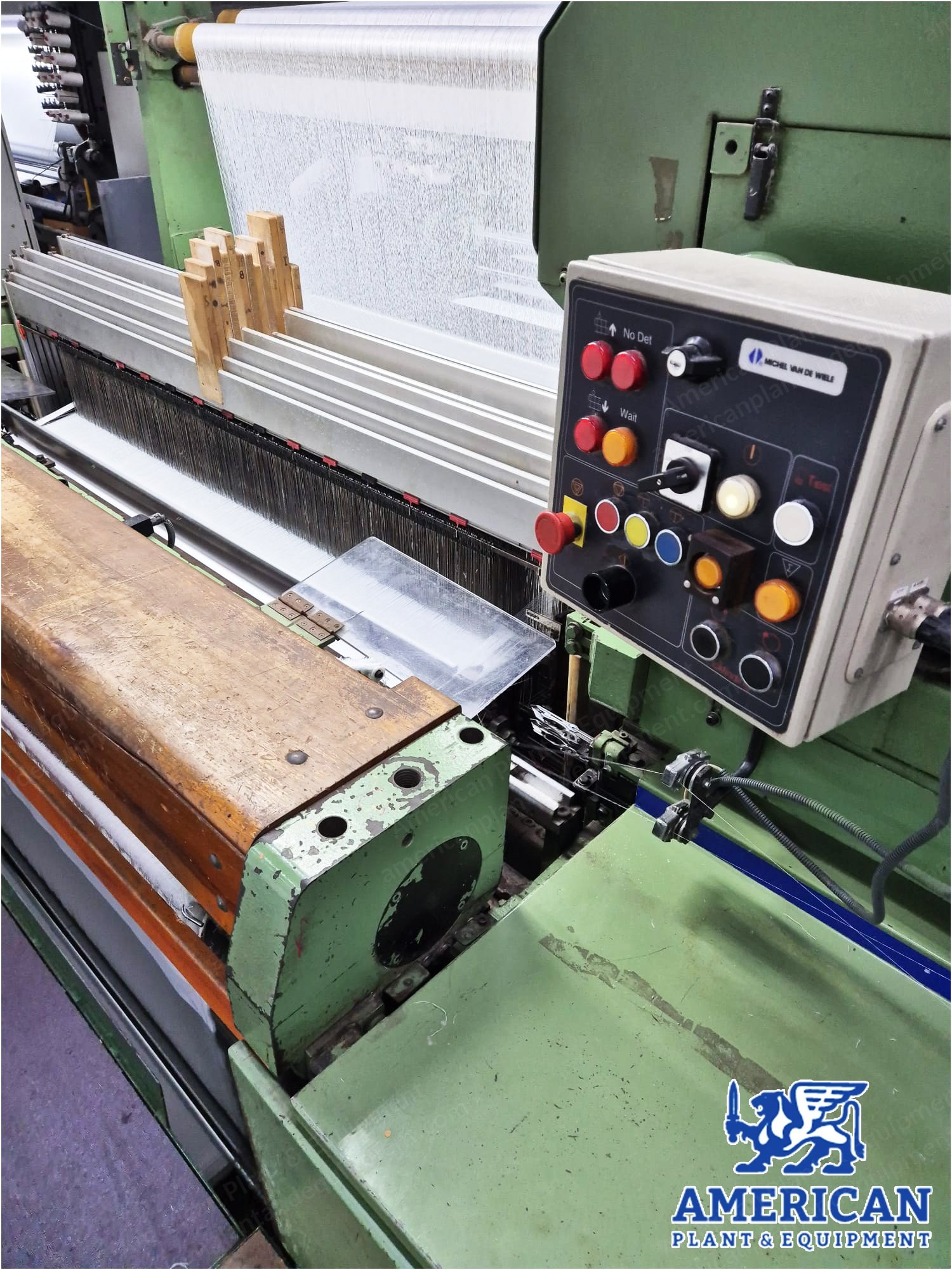 Van De Wiele, VMM 22 175, 1998, Double Piece Velvet Loom, Working Width 1750mm, 16 Levers Dobby, 2 Weft Colors